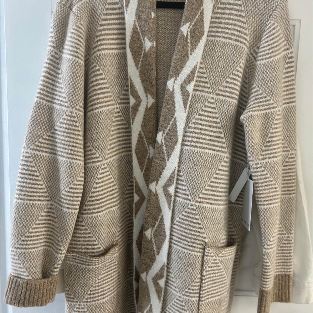 Geometric Patterned Cardigan